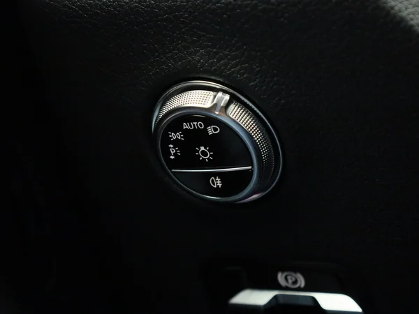 Mercedes-Benz GLC (2025) — foto 13 van 52