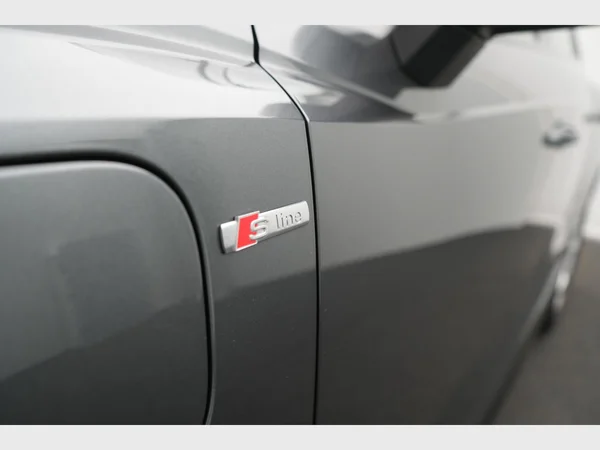 AUDI Q3 (2022) — foto 25 van 32