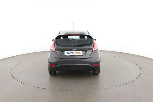 Ford Fiesta (2016) — foto 11 van 16
