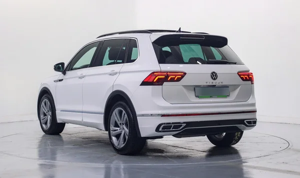 Volkswagen Tiguan (2022) — foto 23 van 47