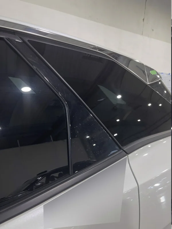Peugeot 3008 PHEV (2023) — foto 28 van 54