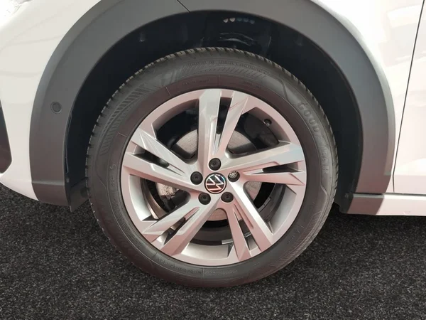 VOLKSWAGEN Taigo (2022) — foto 15 van 23