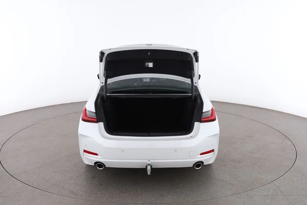BMW 3-serie (2024) — foto 7 van 16
