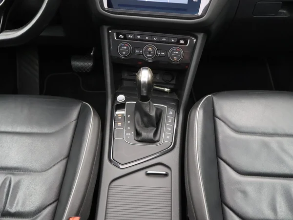 VOLKSWAGEN Tiguan Allspace (2021) — foto 10 van 31