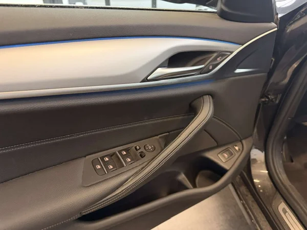 BMW 5 Serie (2022) — foto 17 van 25