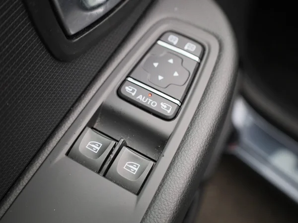 Renault Clio (2020) — foto 19 van 35