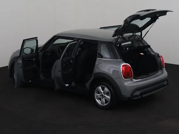 MINI Cooper (2021) — foto 28 van 29