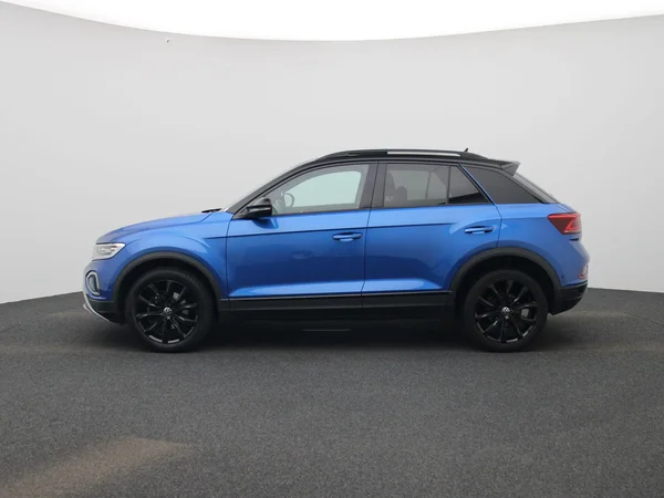 Volkswagen T-Roc (2023) — foto 44 van 48