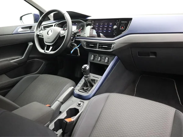 VOLKSWAGEN Polo (2021) — foto 14 van 20
