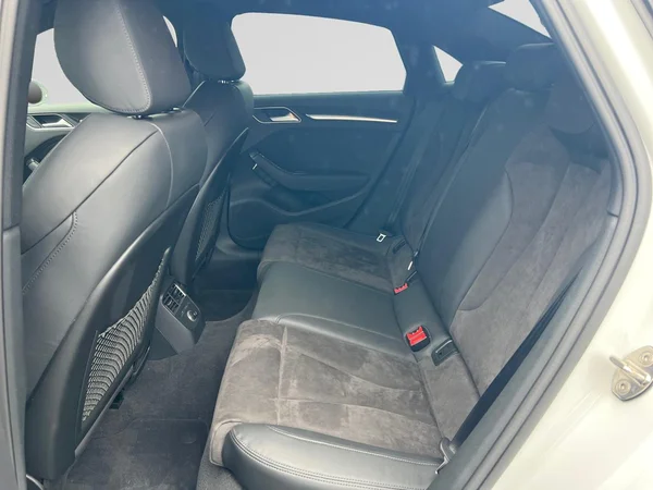 AUDI A3 Sedan Dsl (2019) — foto 5 van 18