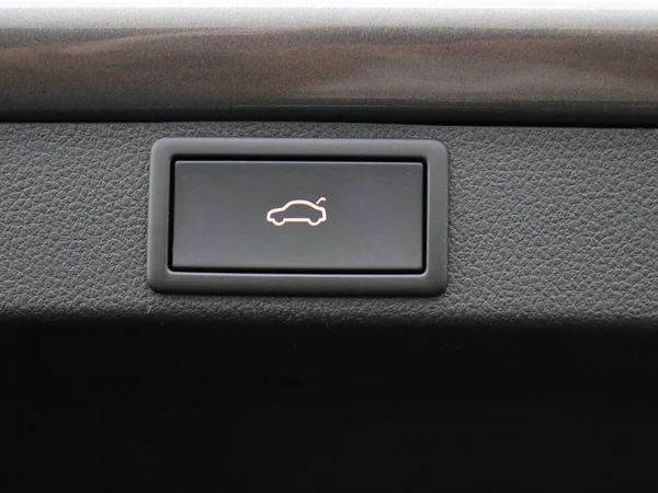 SKODA Octavia Combi (2024) — foto 7 van 20