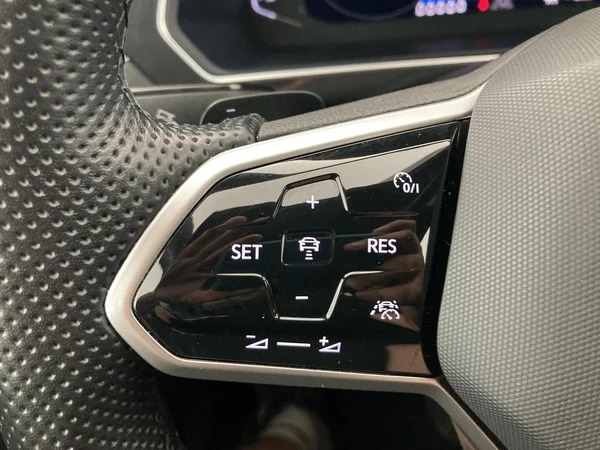 VOLKSWAGEN Tiguan Allspace (2022) — foto 3 van 34