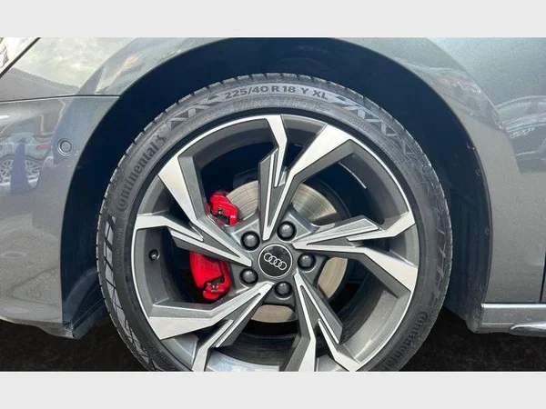 Audi A3 Sportback (2023) — foto 2 van 32