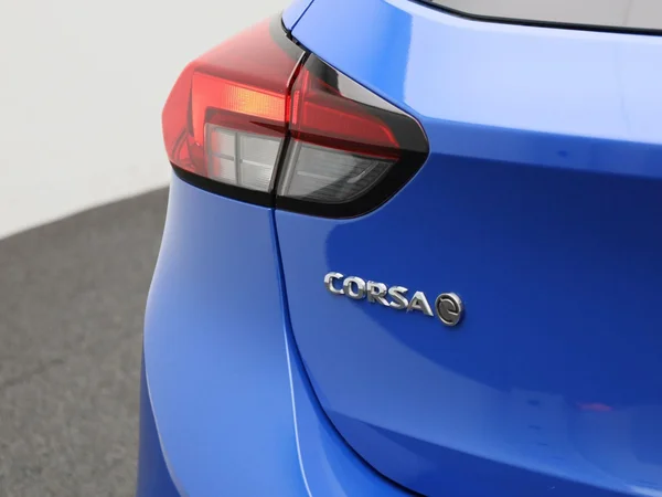 Opel Corsa-e (2023) — foto 29 van 38