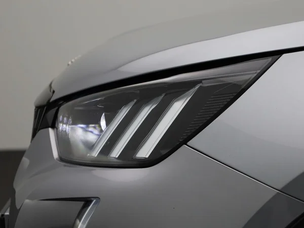 Peugeot 2008 (2022) — foto 7 van 43