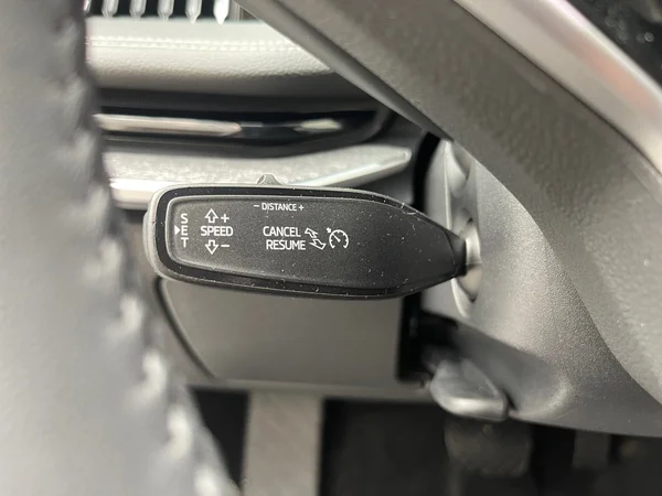 SKODA Superb Combi (2025) — foto 14 van 16