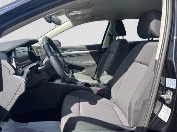 VOLKSWAGEN Golf VIII (2022) — foto 16 van 17