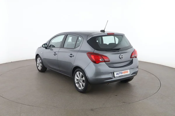 Opel Corsa (2018) — foto 10 van 16