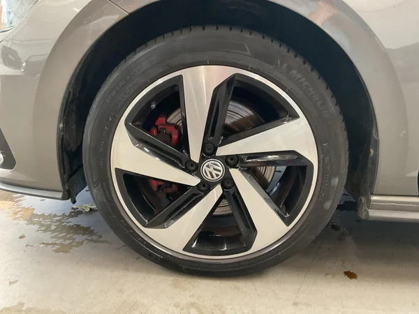 VOLKSWAGEN Polo GTI (2020) — foto 16 van 24