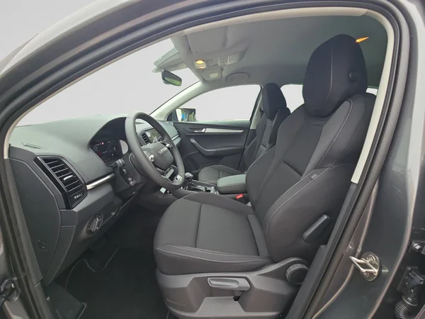 SKODA Karoq (2025) — foto 9 van 24