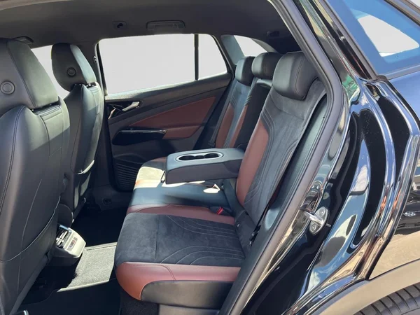 VOLKSWAGEN ID.4 (2023) — foto 20 van 23