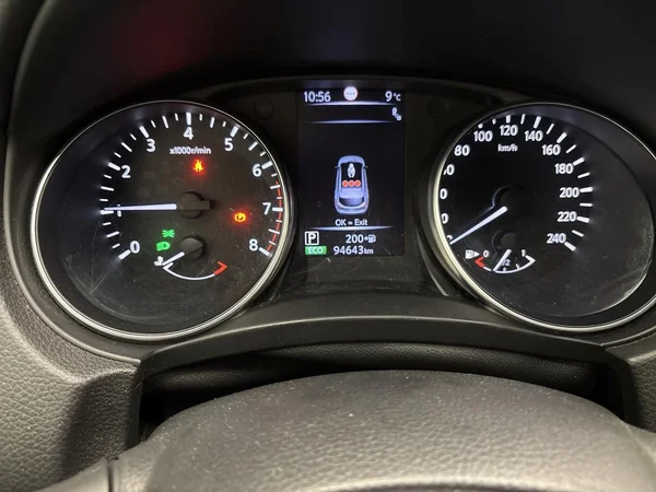 Nissan QASHQAI (2018) — foto 4 van 16