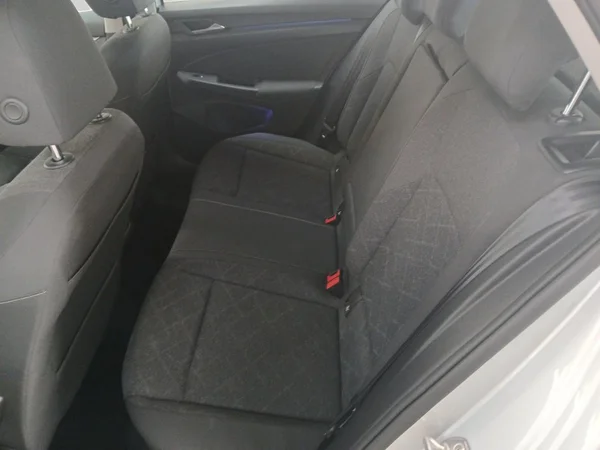 VOLKSWAGEN Golf VIII (2021) — foto 6 van 19