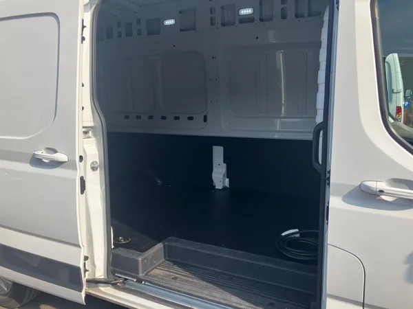 Maxus eDeliver9 (2023) — foto 18 van 33