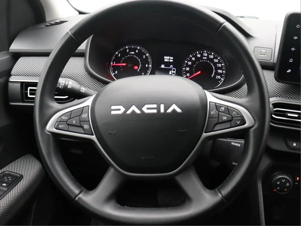 DACIA Sandero (2023) — foto 12 van 14