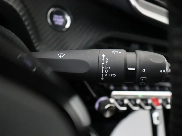 PEUGEOT 2008 (2022) — foto 17 van 28