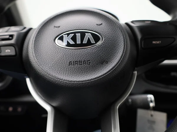 Kia Picanto (2021) — foto 18 van 36