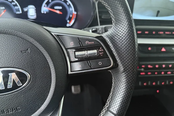 Kia ProCeed (2021) — foto 7 van 22