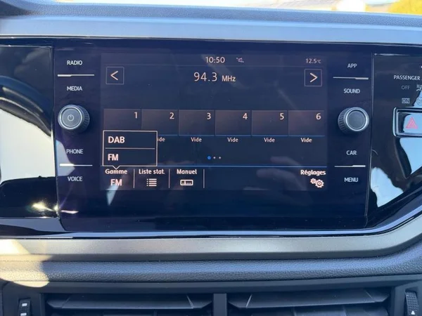 VOLKSWAGEN Polo Dsl (2018) — foto 9 van 31