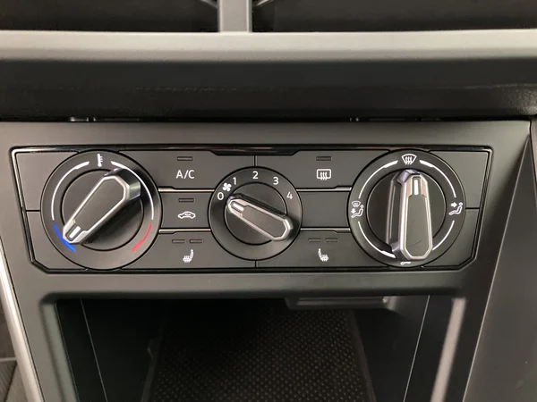 VOLKSWAGEN Polo (2025) — foto 16 van 36