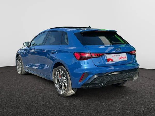 AUDI A3 Sportback PHEV (2025) — foto 18 van 24