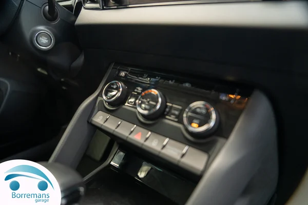 Skoda Karoq (2023) — foto 7 van 43