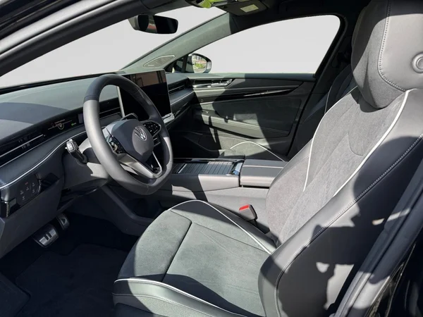 VOLKSWAGEN ID.7 Tourer (2026) — foto 18 van 18