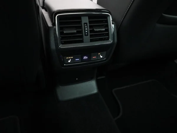 SKODA Kodiaq (2021) — foto 9 van 28