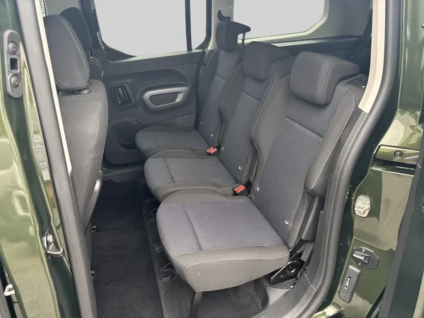 Fiat Doblò (2025) — foto 6 van 22