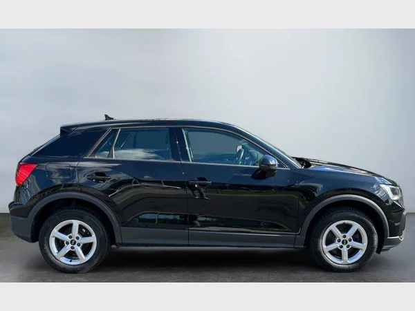 Audi Q2 (2021) — foto 23 van 29