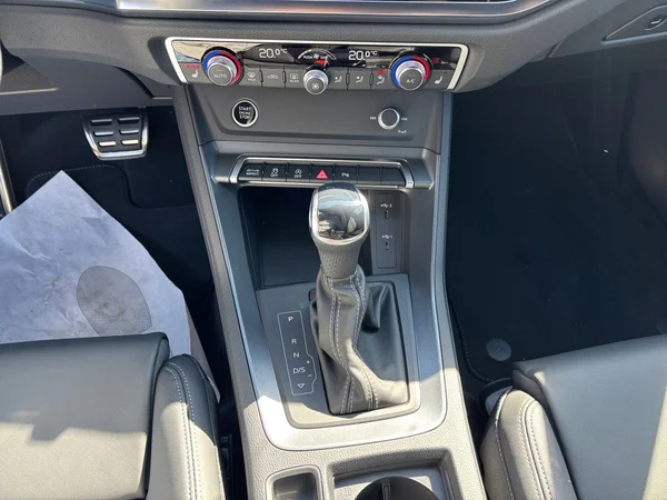 AUDI Q3 Sportback (2025) — foto 4 van 21