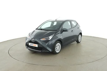Toyota Aygo 2819c495-add0-4c1d-894b-1d8f2ec64939