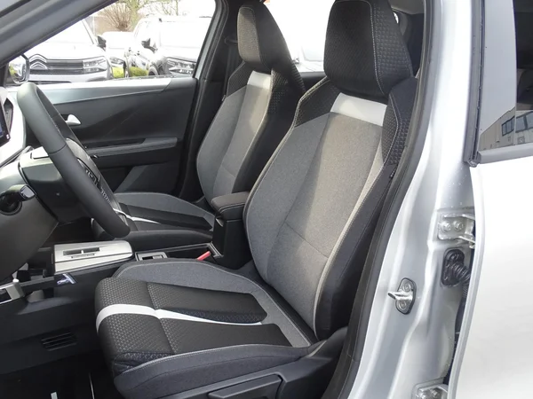 Opel Frontera (2025) — foto 20 van 21
