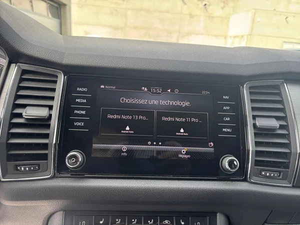 SKODA Kodiaq (2021) — foto 8 van 20