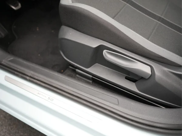 VOLKSWAGEN Polo (2026) — foto 2 van 25