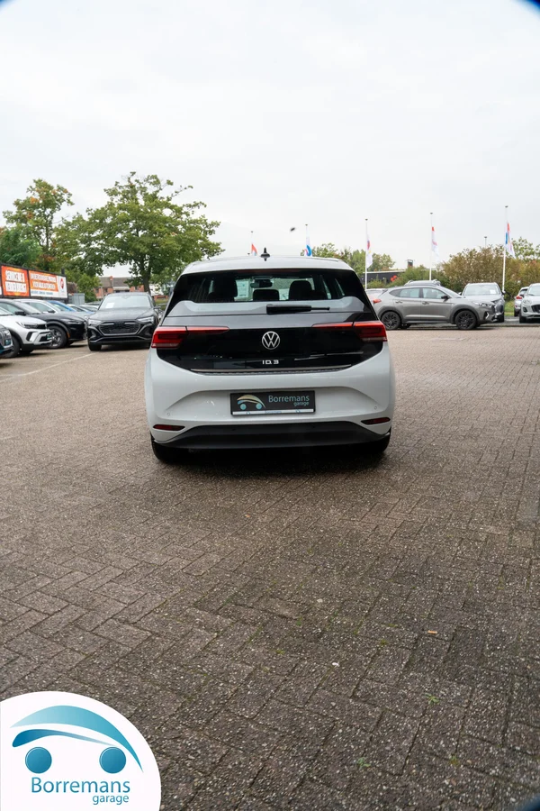 Volkswagen ID3 (2022) — foto 32 van 48