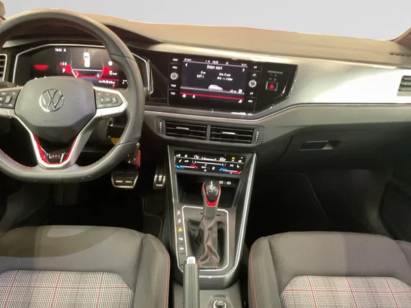 VOLKSWAGEN Polo GTI (2025) — foto 11 van 21