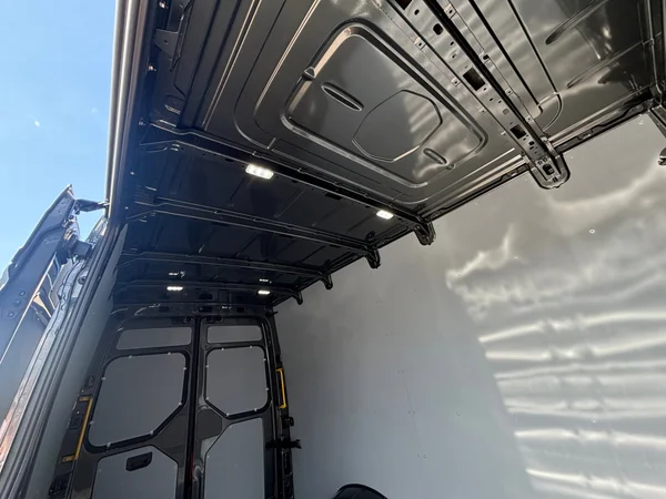 VOLKSWAGEN Crafter 35 Fou Mwb Hr (2025) — foto 9 van 23