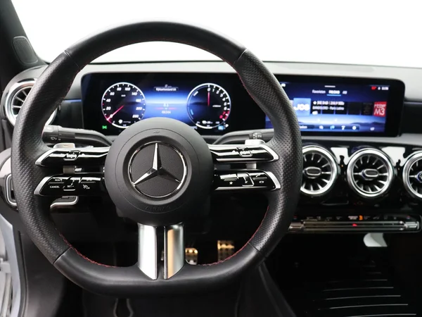 Mercedes-Benz A-Klasse (2024) — foto 7 van 24