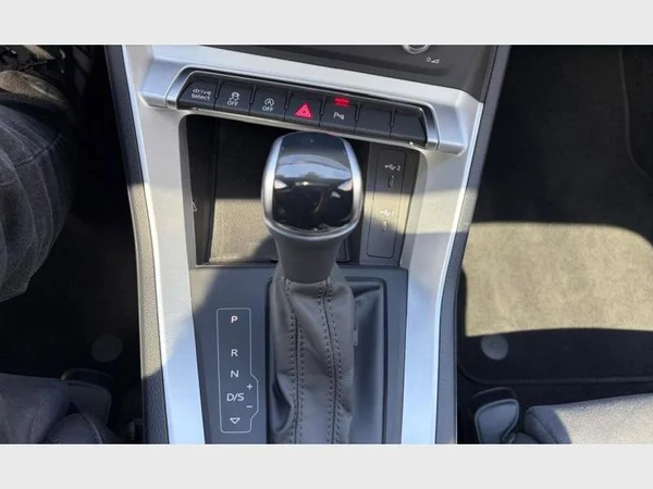 Audi Q3 Sportback (2024) — foto 10 van 26